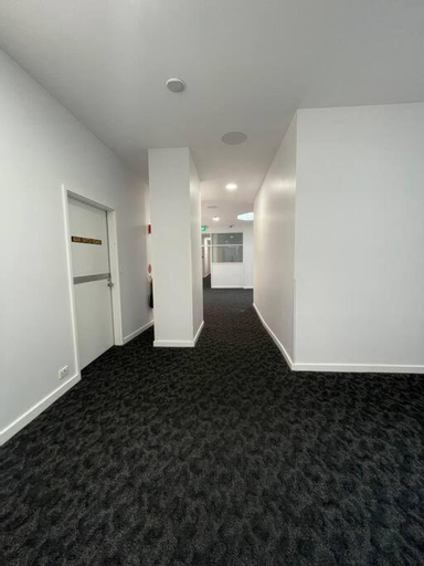 Others 4, ensuite studio city apt 438, Adelaide