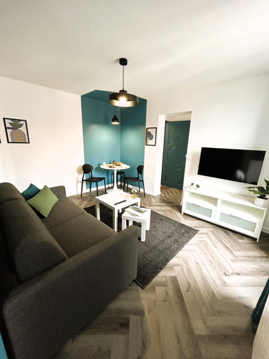 Others 5, La Maison Hugo, Seine-Saint-Denis
