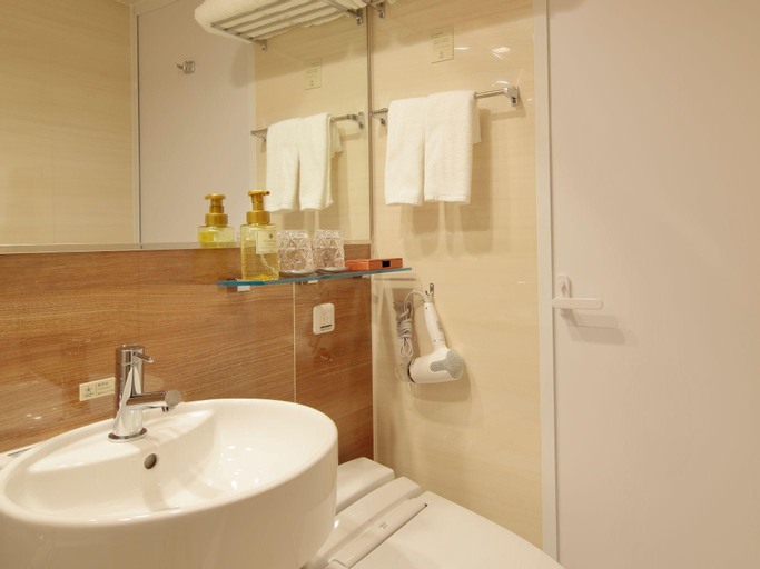 Bathroom 3
