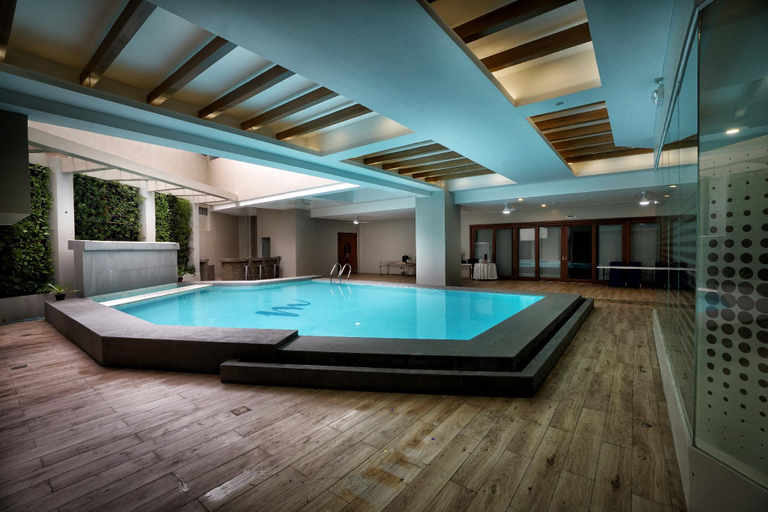 Swimming Pool 26