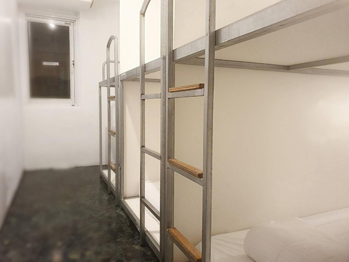 Bedroom 12