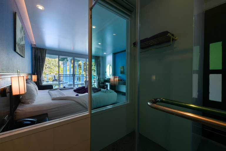 Bedroom 16