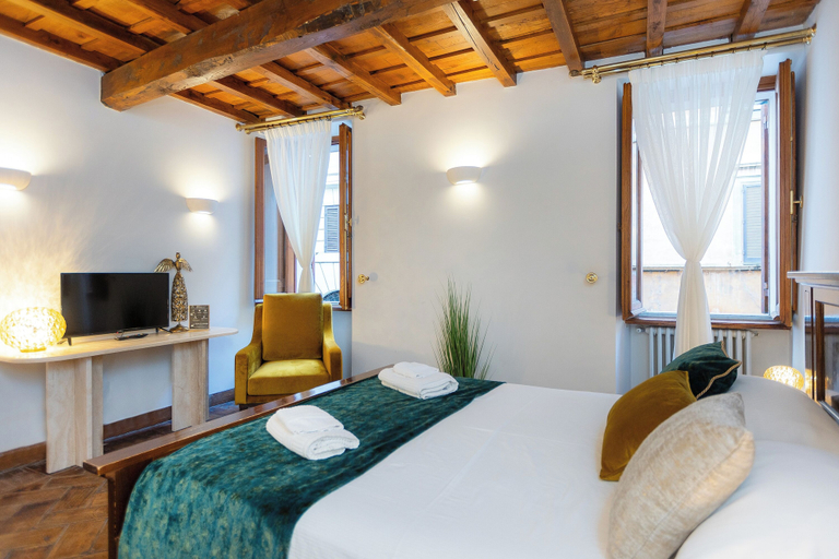 Bedroom 2, TimeRoma Suites, Roma