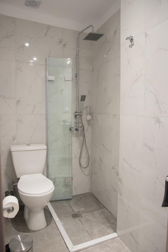 Bathroom 4, Vesta suite&studio in Chania Old Town, Crete