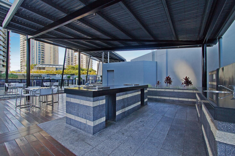 Food & Drinks 5, Circle on Cavill By Vaun, Gold Coast