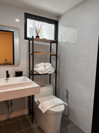 Bathroom 9