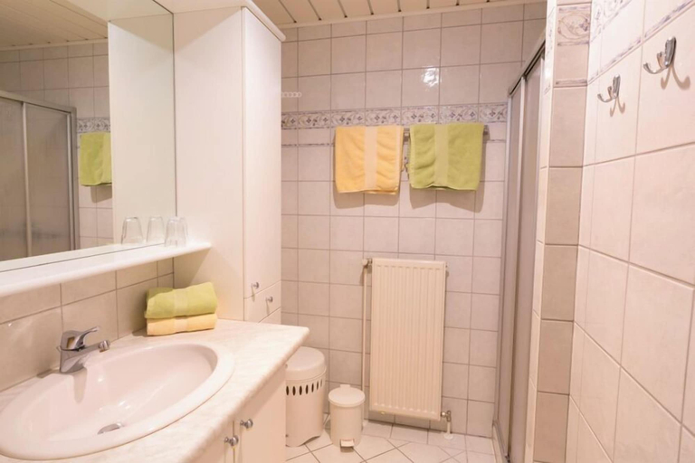Bathroom 4, Barock-Landhof Burkhardt, Krems an der Donau Land