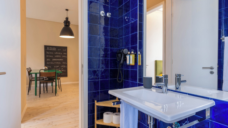 Bathroom 4, Carmo 43 by LovelyStay, Lisbon