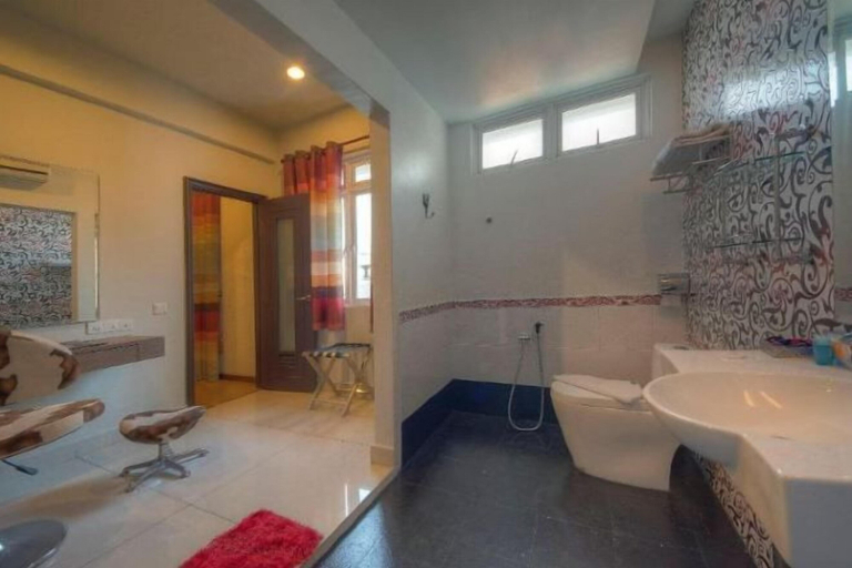 Bathroom 30