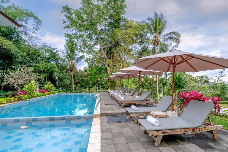Swimming Pool 25