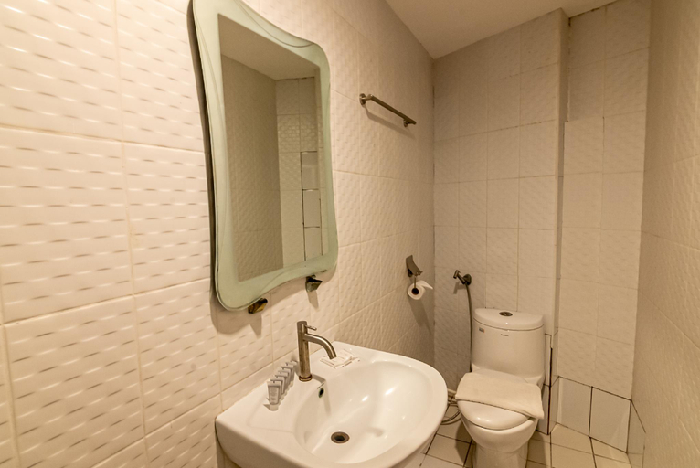 Bathroom 4