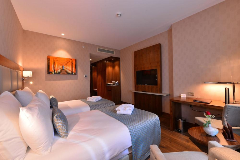 Bedroom 12