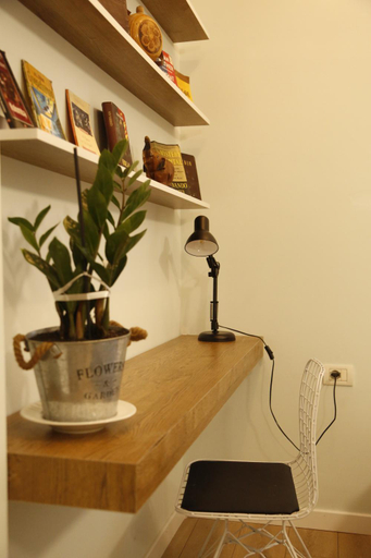 Others 5, Illyrian studio apartment 2, Tiranës