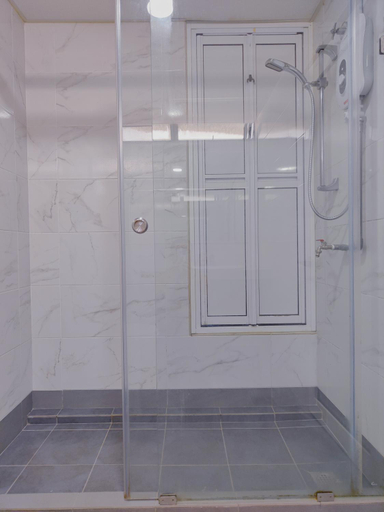 Bathroom 4, Fahrenheit Pavilion By Cally Stay, Kuala Lumpur