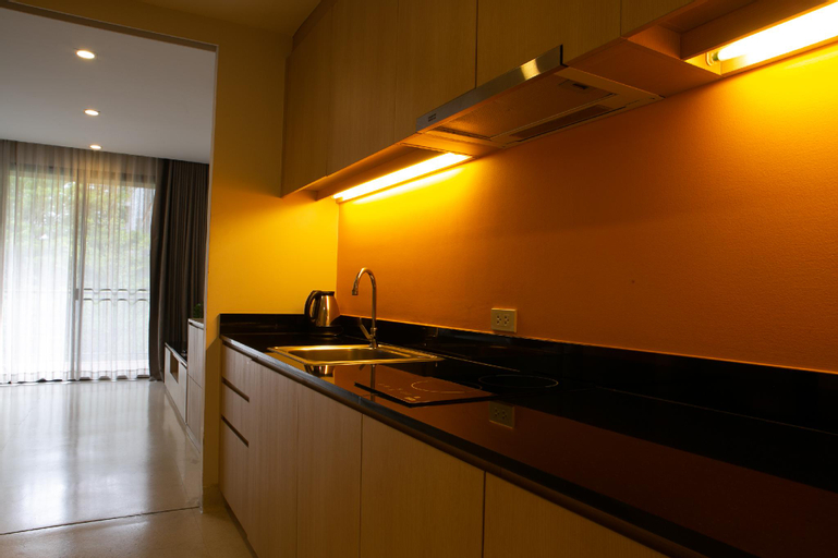 Dining Room 6