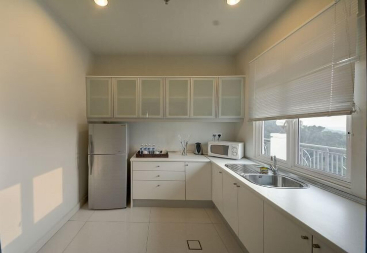 Dining Room 13
