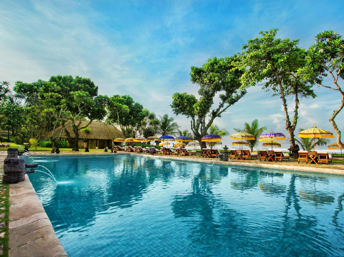Swimming Pool 18