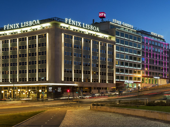 Exterior 1