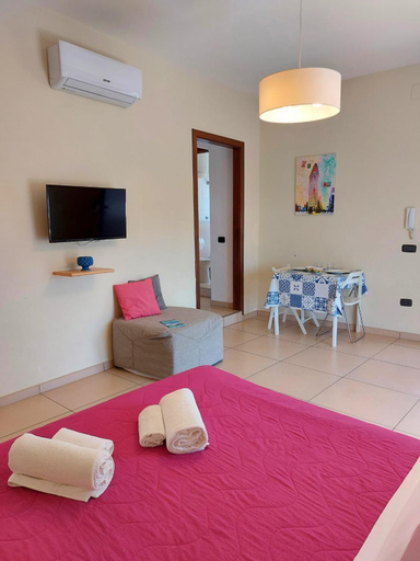 Regina Giovanna Home, Napoli