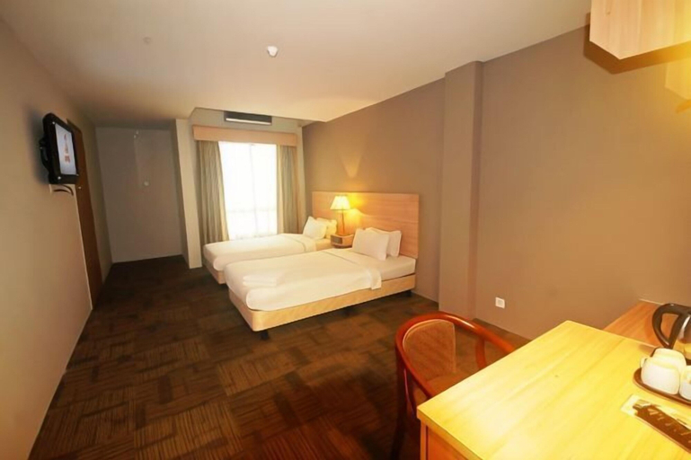 Bedroom 13