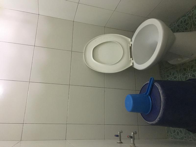 Bathroom 24