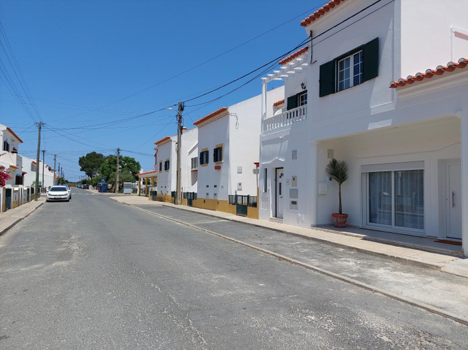 Lagoa azul guest house II, Odemira
