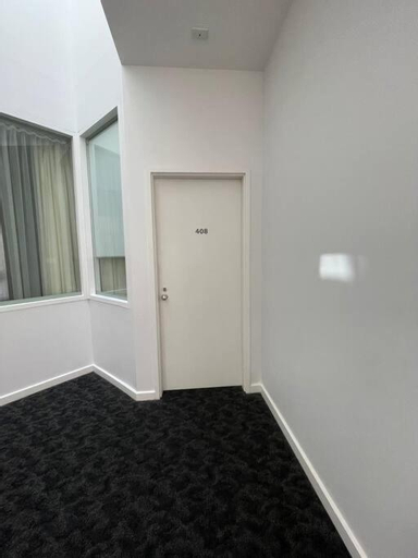 Others 5, ensuite studio city apt 438, Adelaide