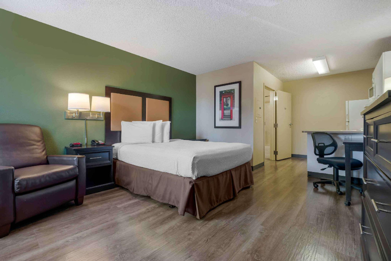 Bedroom 15