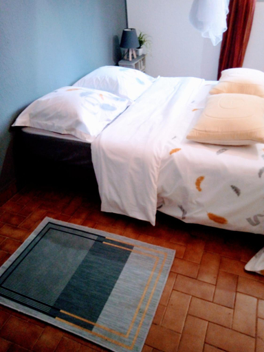 Others 5, La Chambre bleue, Komo-Mondah