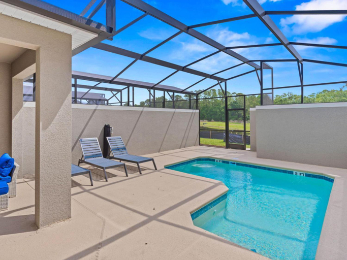 Swimming Pool 12