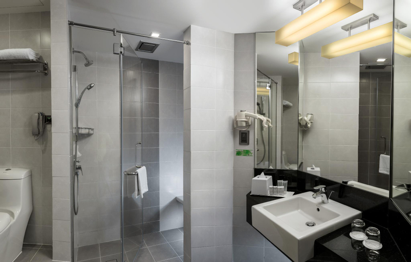 Bathroom 22