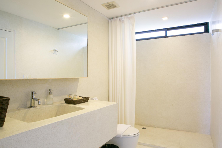 Bathroom 5