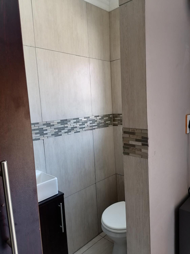 Bathroom, Lukhanya Guesthouse, West Rand