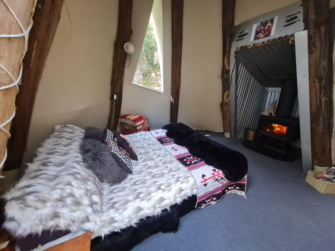 Bedroom 2, Huon Bush Retreats, Huon Valley