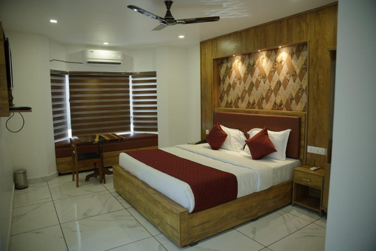 Others 4, Mayo suites, Palakkad