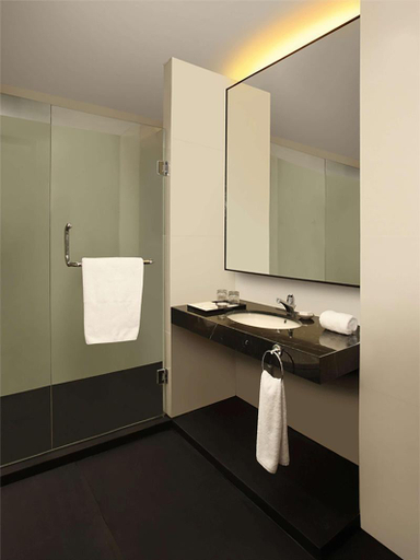 Bathroom 17