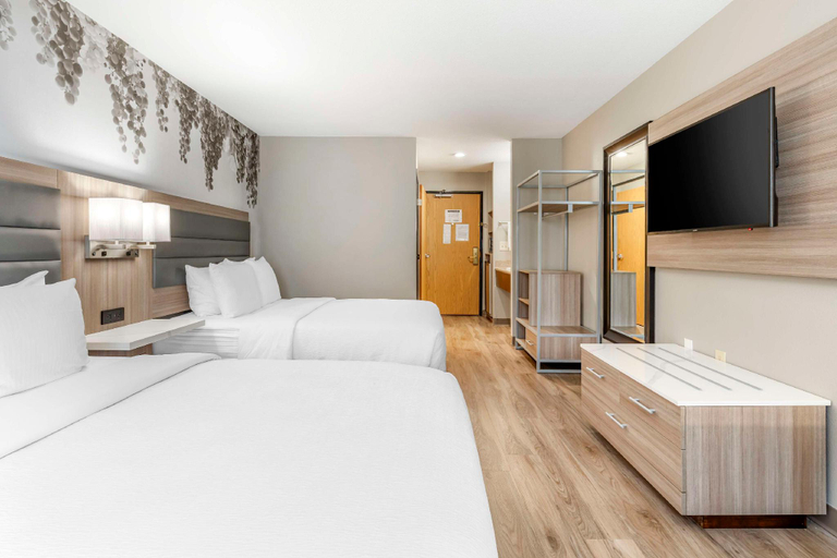 Bedroom 18