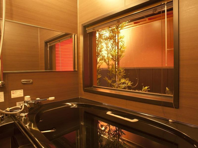 Bathroom 9