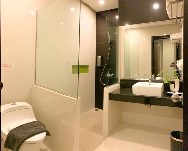 Bathroom 2