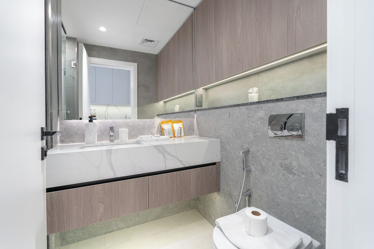 Bathroom 4, TOP Location | Work and Chill near Miracle Garden, Dubai
