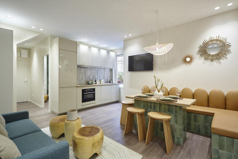 Others 2, Residence Le Marais Beaubourg by Studio prestige, Paris