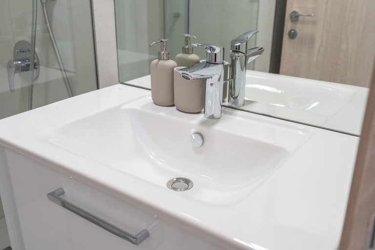 Bathroom 4, Czechin - Luma 22, Dubai