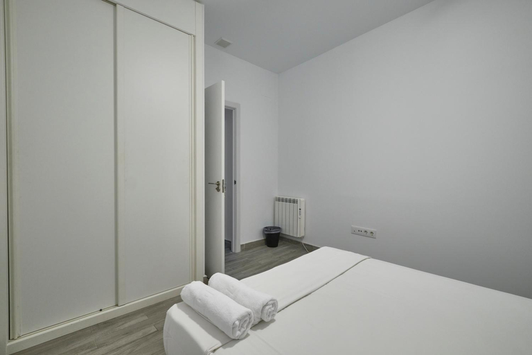 Others 4, Nunez de Arce habitaciones, Madrid