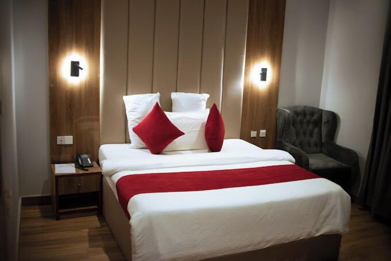 Bedroom 3, ABUS APARTMENT, Oshimili North