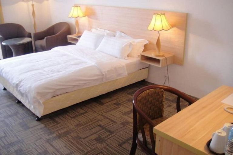 Bedroom 13