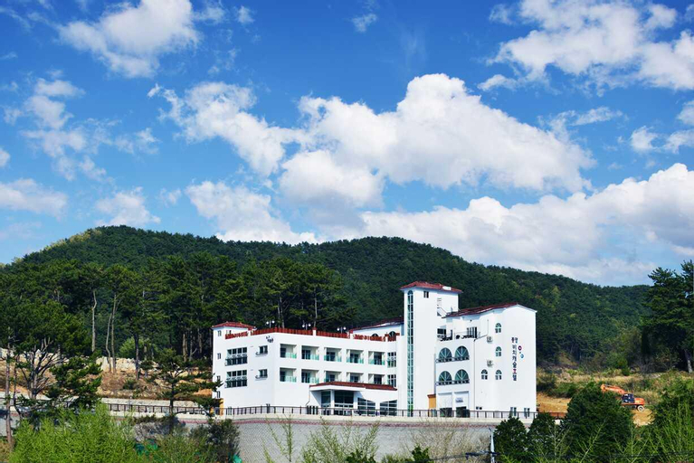 Tongyeong Beachcastle Resort, Tongyeong