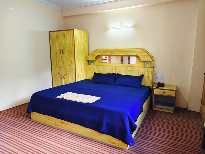 Bedroom 1, Aman cottage by Hindustan hotels group, Kullu