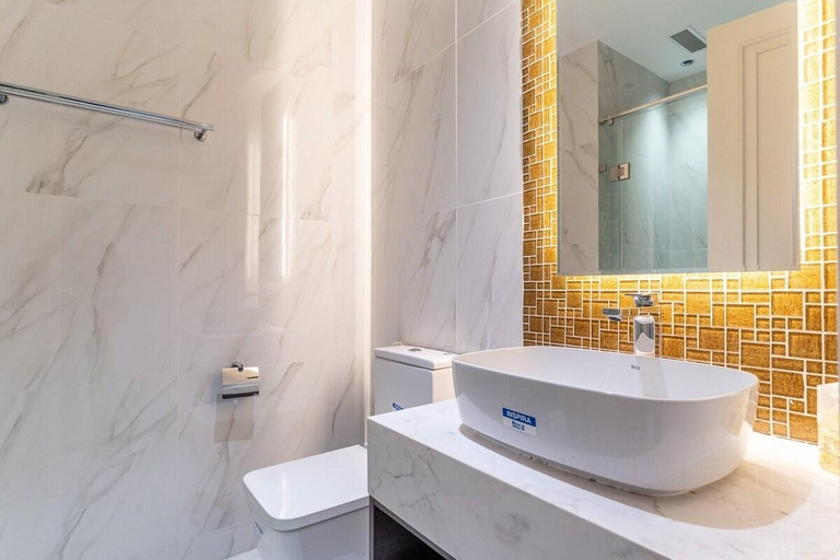 Bathroom 4, The Rixx Perfect Apartment/D1/pool/gym/bathtub/fun, Ho Chi Minh City