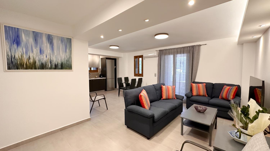 Guestroom, Serenity Villa Batsi, South Aegean