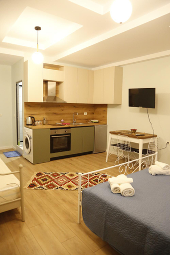 Others 2, Illyrian studio apartment 2, Tiranës